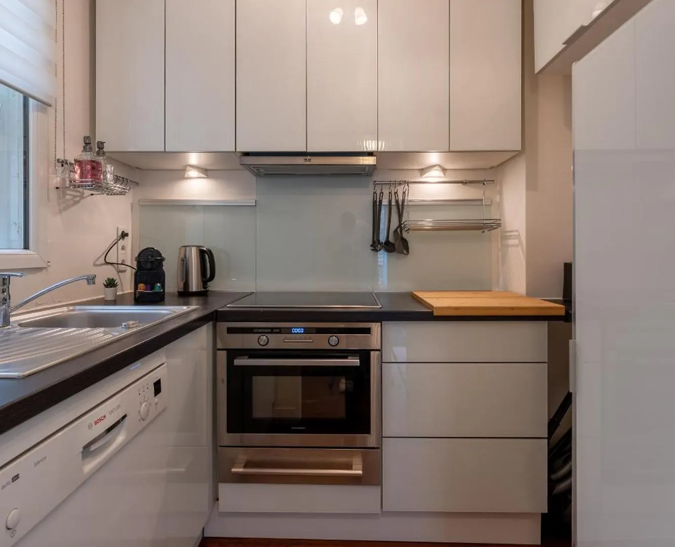 De Luxe Champs Elysees Neuf Apartment Paris